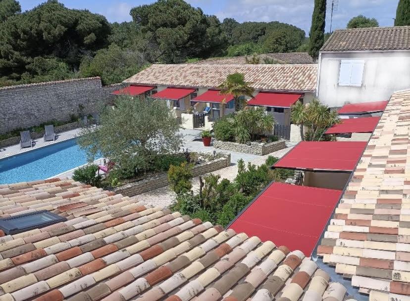 Villa Del Re 3 Face A La Piscine La Flotte Exteriör bild